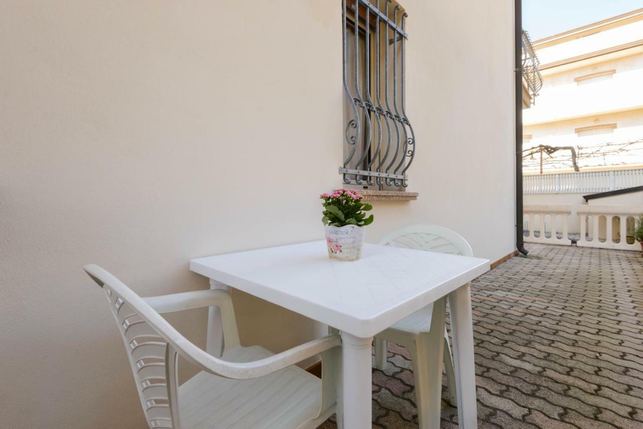 Casa Guglielmo E Anna Βίλα Λινιάνο Σαμπιαντόρο Εξωτερικό φωτογραφία